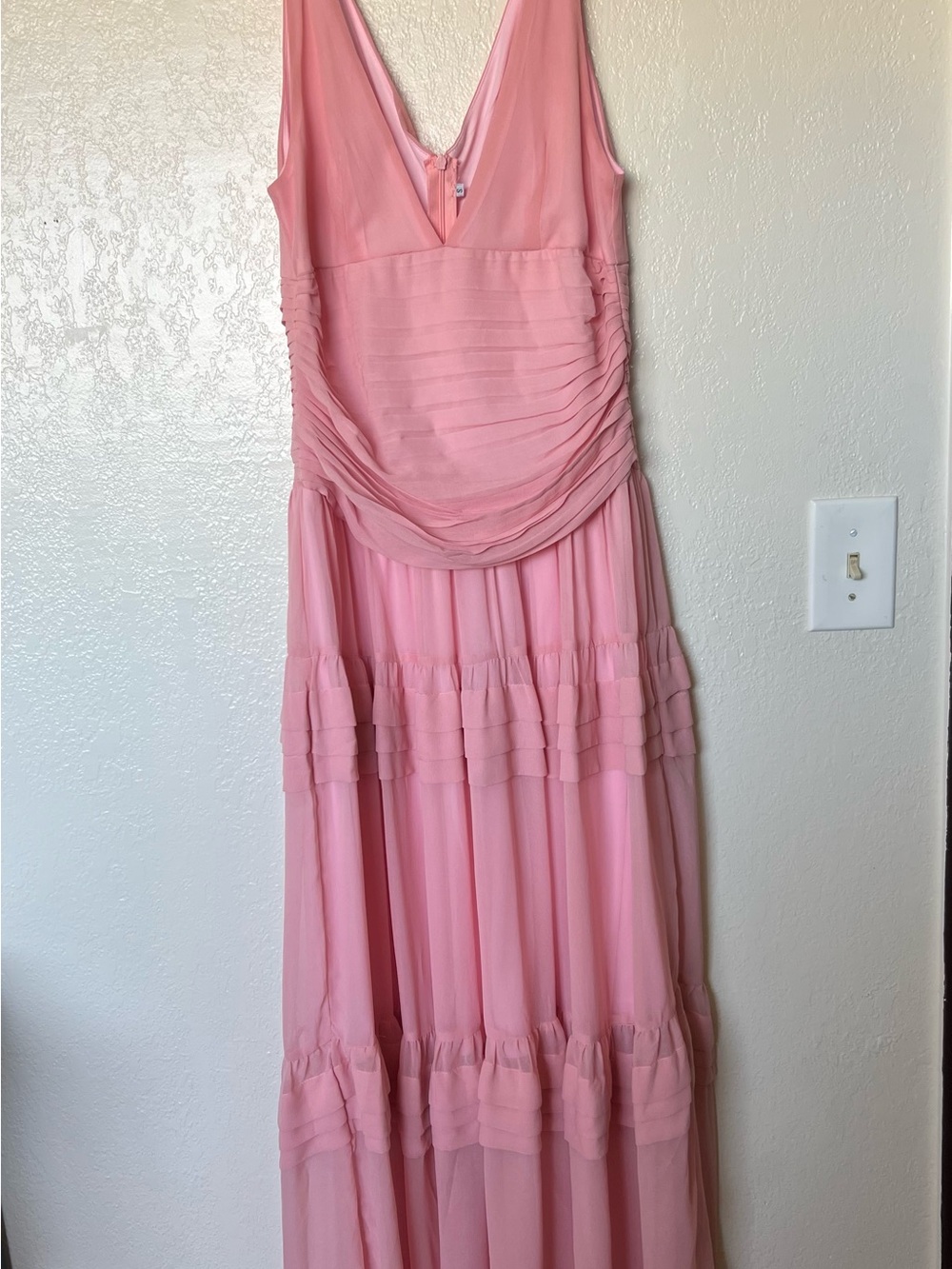 Elegant Pink V-Neck Chiffon Maxi Dress